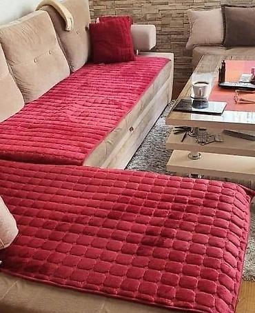 Prekrivači za nameštaj: Set od 3 plisana flekera 3000 din 
Dimenzije:70x70,
70x150,70x200 — 7