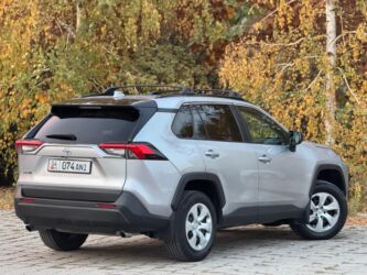 Toyota: Toyota RAV4: 2019 г., Автомат, Бензин — 10