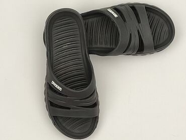 ccc nylon red trampki: Kapcie 33, Używany