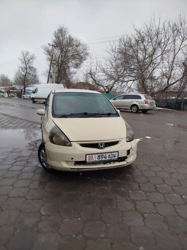 Honda: Honda Fit: 2004 г., 1.3 л, Вариатор, Бензин