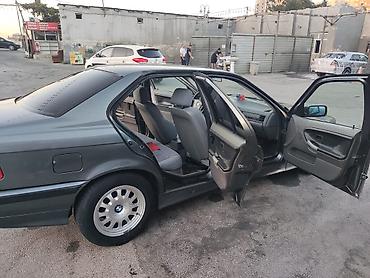 BMW: BMW 3 series: 1.8 l | 1994 il Sedan — 8