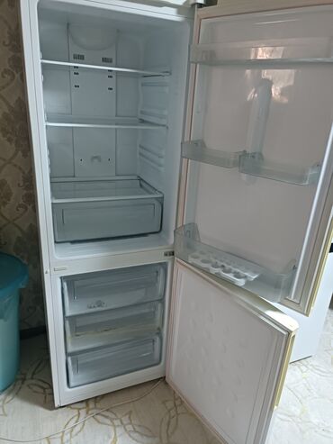 ремонт холодильника: Холодильник Samsung, Б/у, Двухкамерный