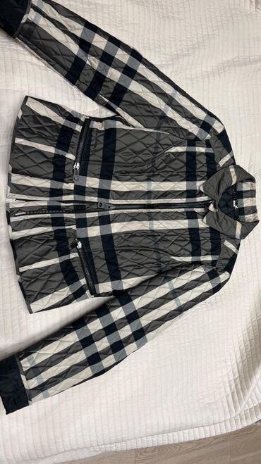 Plaşlar: Burberry, S