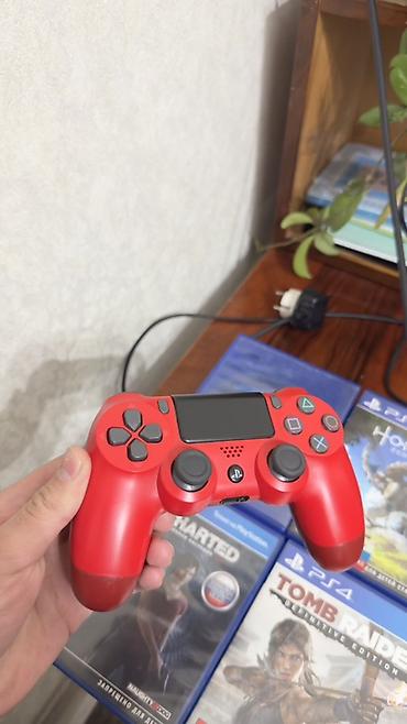 куплю playstation 5: PlayStation 4 Pro 1 ТБ (черная консоль) в комплекте с аксессуарами и — 3