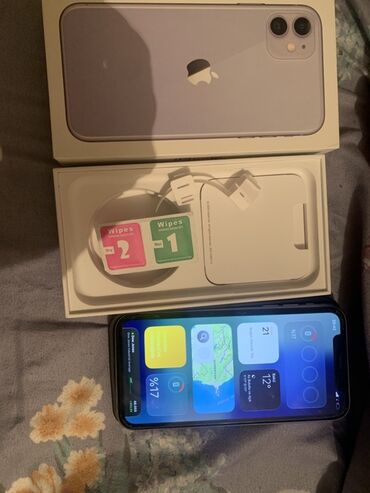 Apple iPhone: IPhone 11, Face ID — 12