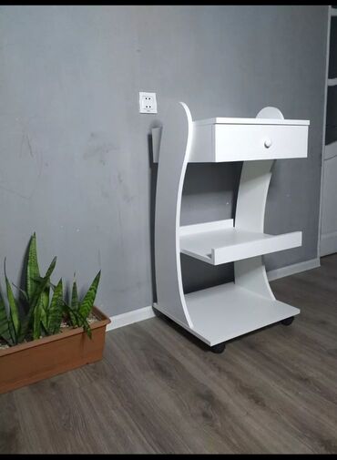 Salon, tibbi mebel dəsti: Tibbi refler 40 azndan başlayir Her nov salon Mallarinin topdam ve — 27