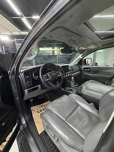 lexus 2023: Toyota Sequoia: 2017 г., 5.7 л, Автомат, Бензин, Внедорожник — 9