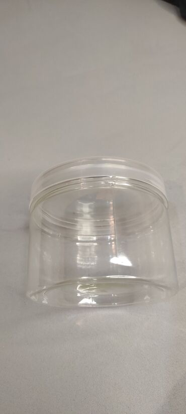 qədimi qablar: Şəffaf plastik qab – vidalı qapaqla - Material: şəffaf, yüngül və