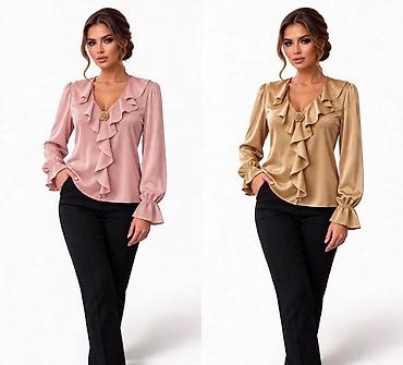 sandale 40: Elegantna ženska bluza sa volanima - Model: bluza sa V-izrezom i — 3