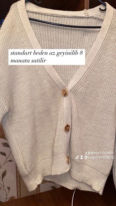 jaketlər: Heç geyinilməyib standart bədəndi crop deyil