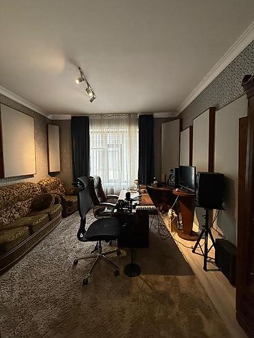 Продажа коттеджей и домов: Продается шикарный дом🔥 📍 Адрес: ж/м Кок-Жар 🔢 Год постройки: 2022 — 11