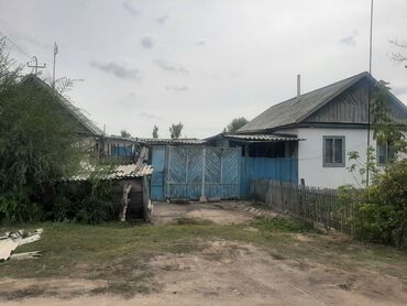 продаю дом в киргизии 1: 100 м², 4 комнаты, Требуется ремонт Без мебели