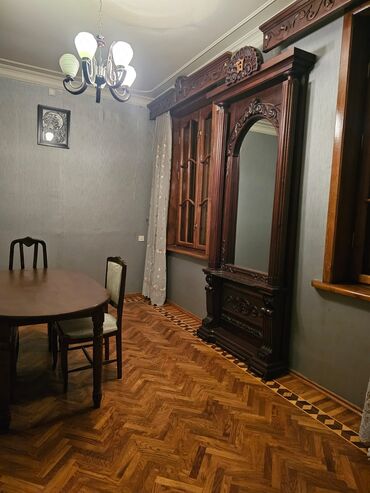 Продажа квартир: Баку, 3 комнаты, Вторичка, м. Ичеришехер, 70 м²
