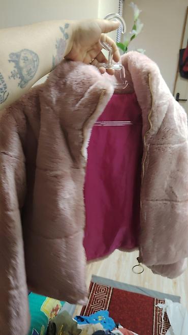 zip: Ženska jakna od veštačkog krzna – puder roze - Materijal: meko — 1