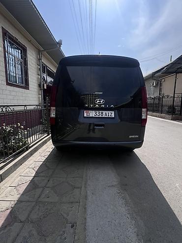 20 лет: Hyundai Staria: 2021 г., 2.2 л, Автомат, Дизель, Фургон — 4