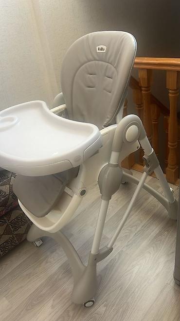 Yemək masaları, oturacaqları: Kidilo uşaq yemək stulu. 270 azne alınıb 85 azne satılır - Rəng — 1