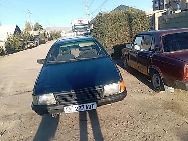 Audi 100: 1990 г., Механика, Седан