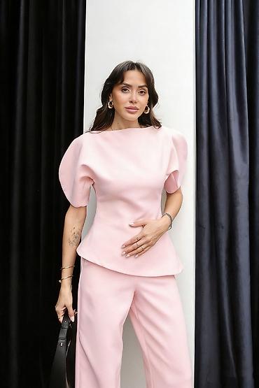 Kompleti: 2800💋
Li — 1