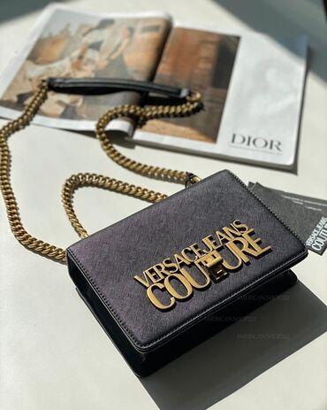 женские маленькие рюкзаки: Çiyin çantası, Versace
