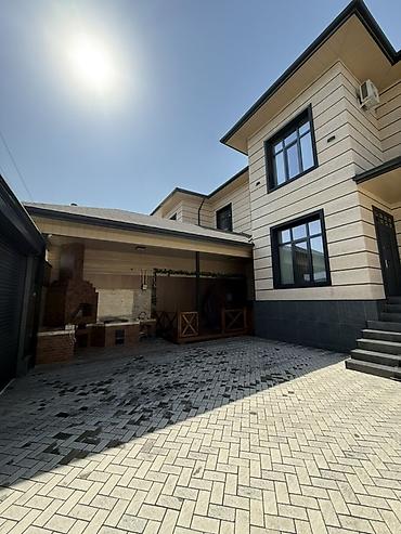Продажа коттеджей и домов: 6 комнат и более, 300 м², 3 соток, Бишкек, Риэлтор — 26