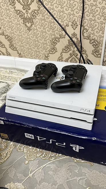 PS4 (Sony PlayStation 4): PlayStation 4 Pro 1 ТБ (Glacier White) - Модель: PS4 Pro CUH-7216B — 1