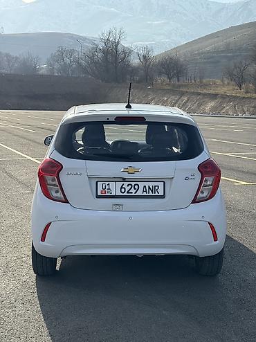 Chevrolet: Chevrolet Spark: 2016 г., 1 л, Вариатор, Бензин, Хэтчбэк — 4