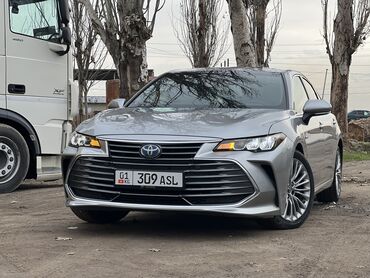 жип машине: Toyota Avalon: 2019 г., 2.5 л, Автомат, Гибрид, Седан