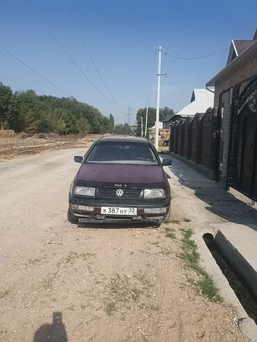 фольксваген бора: Volkswagen Vento: 1994 г., 1.8 л, Механика, Бензин