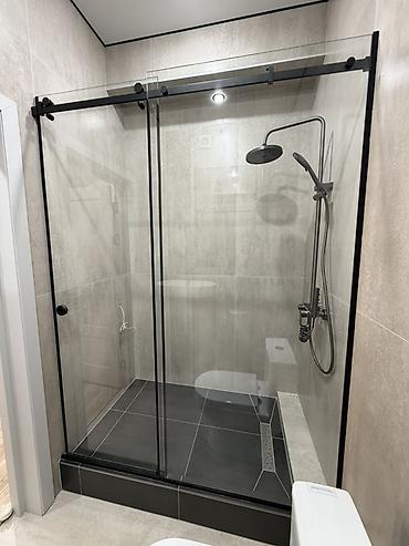 Зеркала: Душевая Кабины из закалённого стекла на заказ. - Типы конструкций — 5