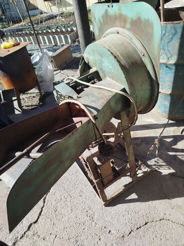 Кормодробилки: Зернодробилка/кормоизмельчитель с вентилятором и ситами - — 5