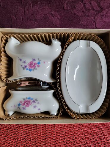 Stare vaze i dekor: Porcelanski nov stoni set iz 9 g. Karolina Poljska. Nov porcelanski — 1