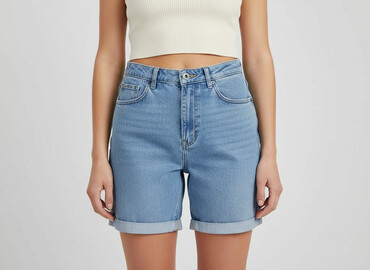 krótkie spodenki poszarpane: Nasty Gal, Szorty damskie, rozmiar M
