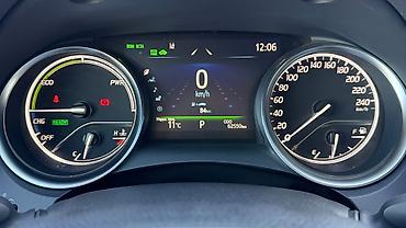 целика: Toyota Camry: 2021 г., 2.5 л, Автомат, Гибрид, Седан — 9