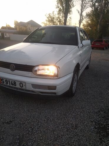 с 180 мерс: Volkswagen Golf: 1997 г., 2 л, Механика, Бензин, Седан