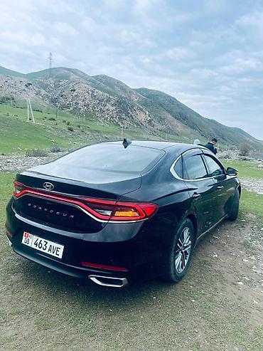 gra: Hyundai Grandeur: 2019 г., 2.4 л, Автомат, Бензин, Седан — 10