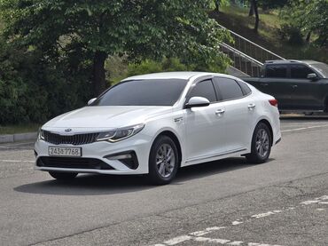 срочно в связи с переездом: Kia K5: 2018 г., 2 л, Автомат, Газ, Седан