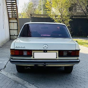byd sealion 7: Mercedes-Benz E-Class: 1981 г., 2 л, Автомат, Бензин, Седан — 5