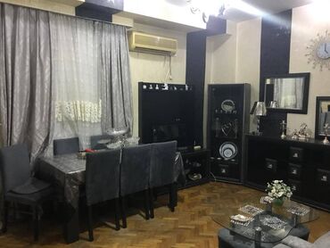 Uzunmüddətli kirayə mənzillər: Nizami metrosunun yaxınlığında 2 mertebeli binanın 1-ci mərtəbəsində — 4