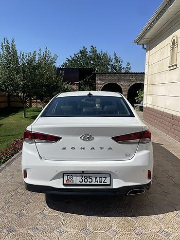 step 2: Hyundai Sonata: 2018 г., 2 л, Автомат, Бензин, Седан — 4