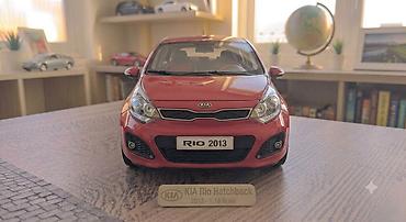 555: Kia, 2013 il, 1:18, Dəmir — 1