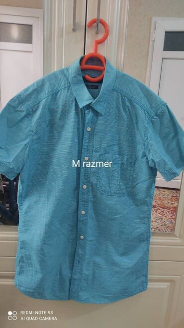 Köynəklər: Təcili satilir. Kişi Köynəklər hər biri 7 man.her bir köynəyin şekli — 7