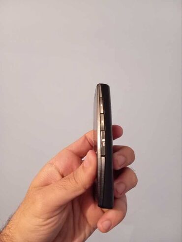 телефоны fly era nano 3: Nokia 9500, 2 ГБ, цвет - Черный, Кнопочный