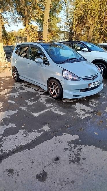 авто с последующим выкупом бишкек фит: Honda Fit: 2003 г., 1.5 л, Автомат, Бензин, Хэтчбэк — 3