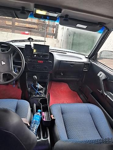 ucuz tofaş: Marka/model: Tofas (Sedan) Kuzov: 4 qapılı sedan, gümüşü rəng Ön və — 1