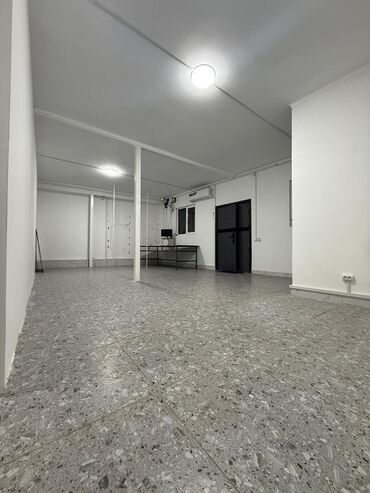 Рестораны, кафе: Учкун мкр 

Сдается помещение под бизнес 
Площадь: 40м2