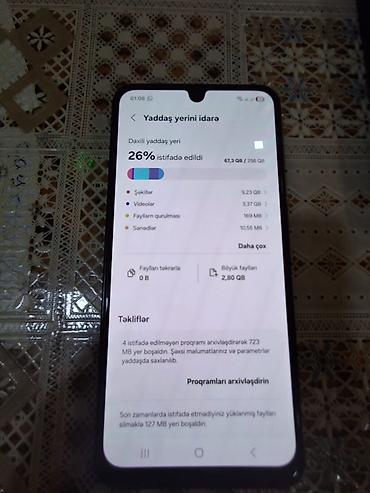 samsung 26: Samsung Galaxy A17, 256 GB, rəng - Qara, İki sim kartlı — 1