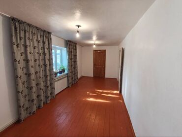 Продажа домов: Дом, 80 м², 6 комнат, Собственник, Старый ремонт — 10