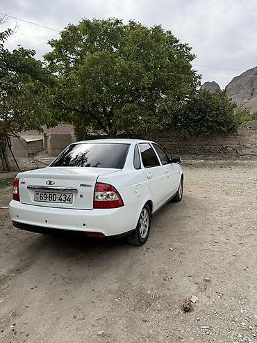 bmw e39 qapi: VAZ (LADA) Priora: 1.6 l | 2015 il 334065 km Sedan — 5