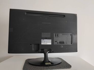 Monitori: Samsung HDTV monitor 27" Prodajem samsung HDTV monitor T27A300 — 10