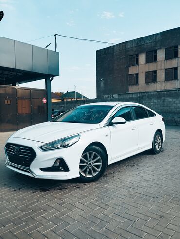 hyundai sonata 2018 год: Hyundai Sonata: 2018 г., 2 л, Автомат, Газ, Седан